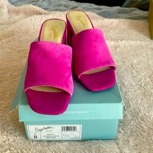 Seychelles Fuchsia Suede Size 8